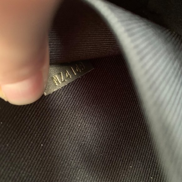 SOLD NEW Louis Vuitton Pochette Felicie Champage Vernis - Picture 3 of 14